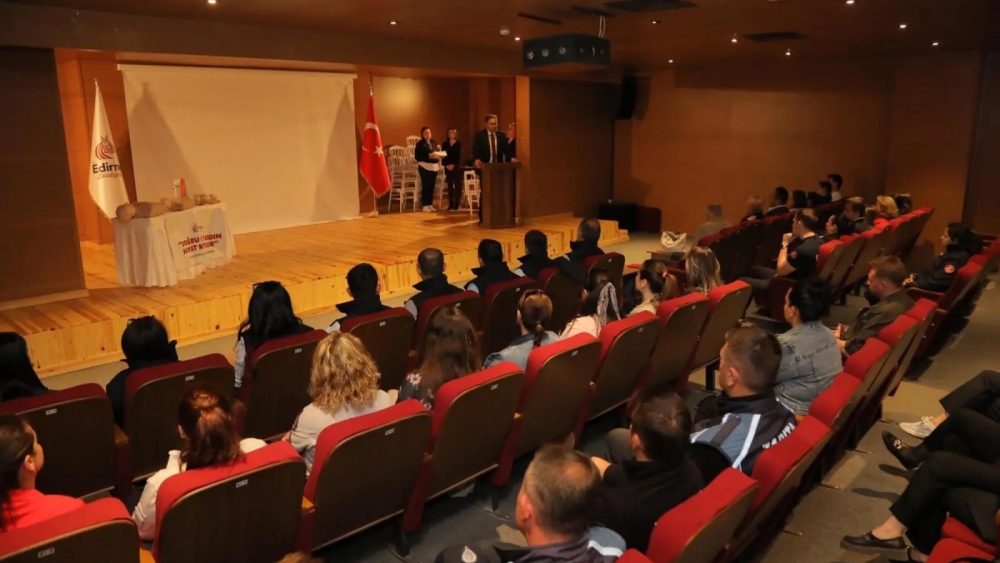 İLK YARDIM SERTİFİKALARI TAKDİM EDİLDİ